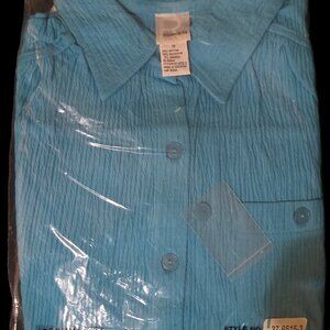 New Roaman's Light Blue Crinkle Cotton Button Down Shirt